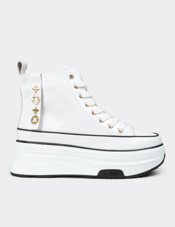 Kadın Beyaz Rugan High Top Sneaker
