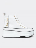 Kadın Beyaz Rugan High Top Sneaker