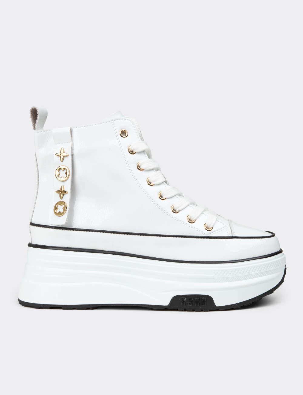 Kadın Beyaz Rugan High Top Sneaker - 25336ZBYZC01