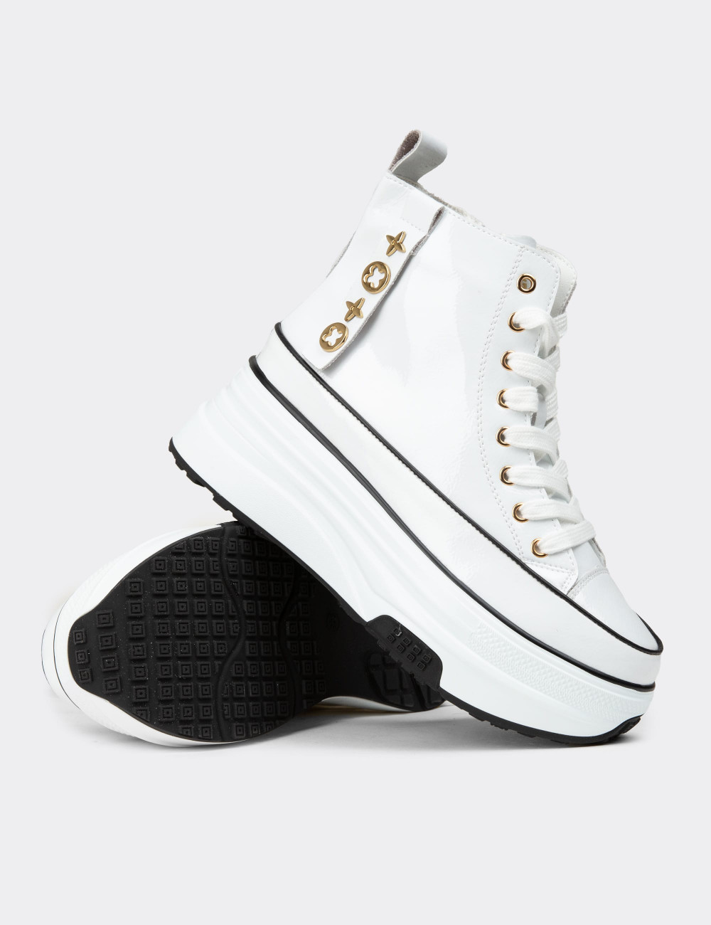 Kadın Beyaz Rugan High Top Sneaker - 25336ZBYZC01
