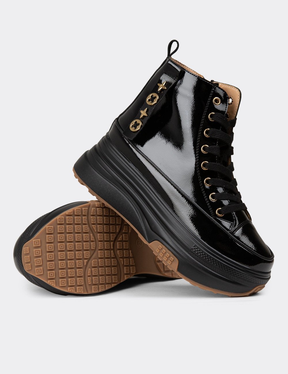 Kadın Rugan Siyah High Top Sneaker - 25336ZSYHC01