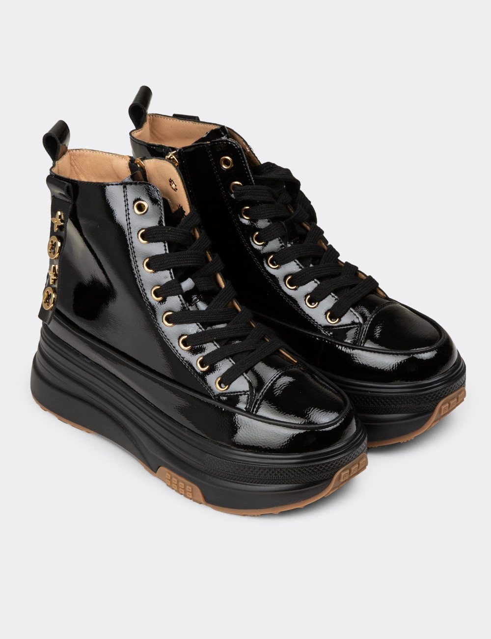 Kadın Rugan Siyah High Top Sneaker - 25336ZSYHC01