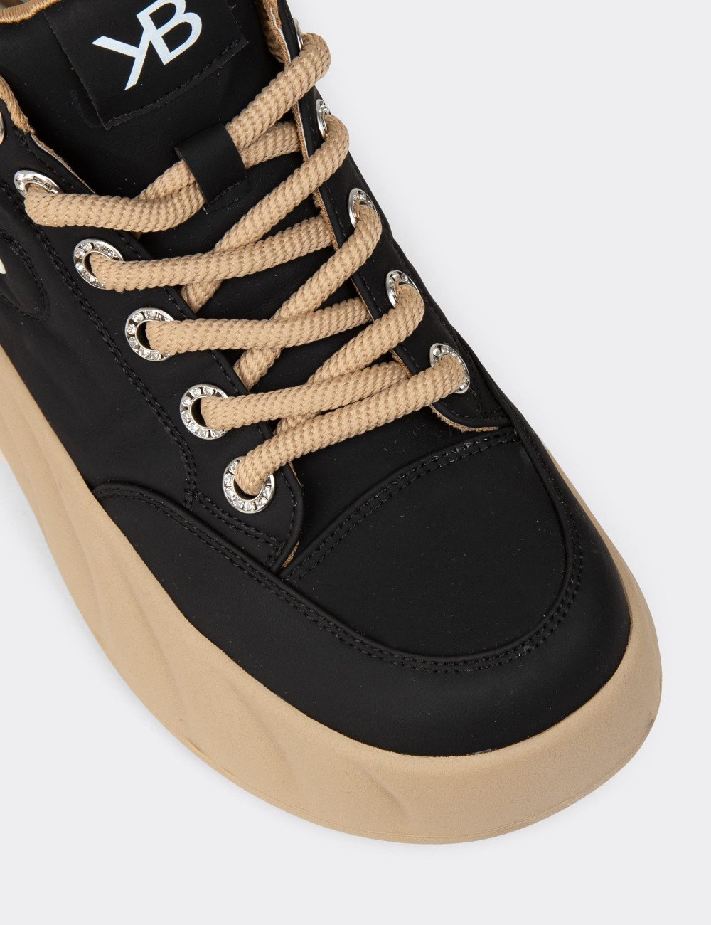 Kadın Siyah High Top Sneaker - K1003ZSYHC01