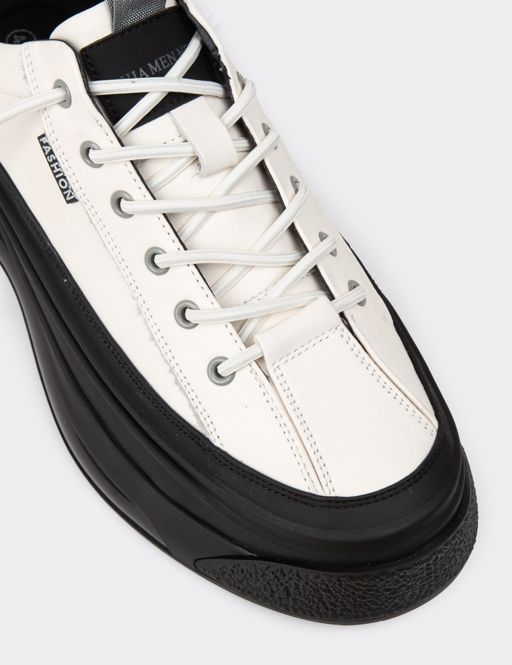 Erkek Hakiki Deri Beyaz Sneaker Ayakkabı - 25500MBYZC01