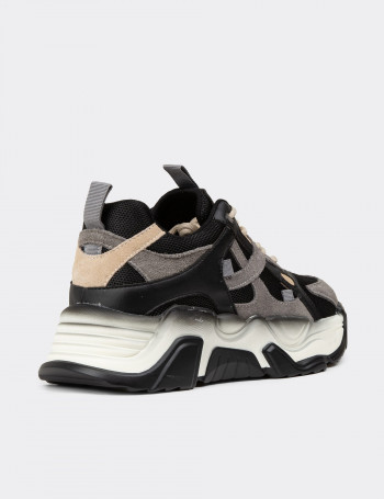 Kadın Siyah Sneaker Ayakkabı - 25371ZSYHC01