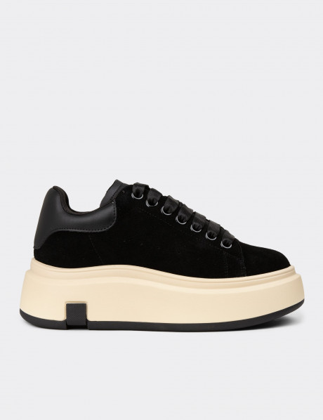 Kadın Hakiki Süet Siyah Sneaker