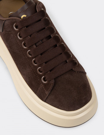 Kadın Hakiki Süet Kahverengi Sneaker - 25361ZKHVC01