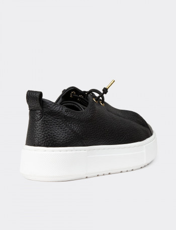 Kadın Siyah Hakiki Deri Sneaker Ayakkabı - R2401ZSYHC01