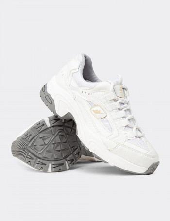 Kadın Beyaz Sneaker Ayakkabı - 34142ZBYZC01