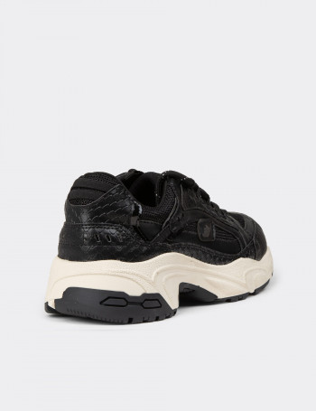Kadın Siyah Sneaker Ayakkabı - 34142ZSYHC01
