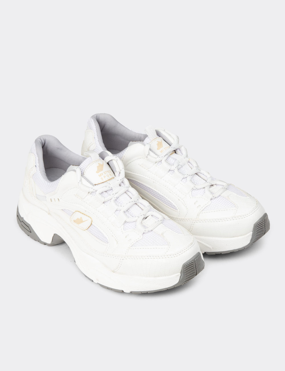 Kadın Beyaz Sneaker Ayakkabı - 34142ZBYZC01