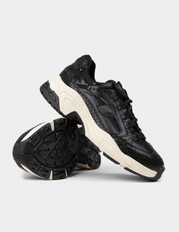 Kadın Siyah Sneaker Ayakkabı - 34142ZSYHC01