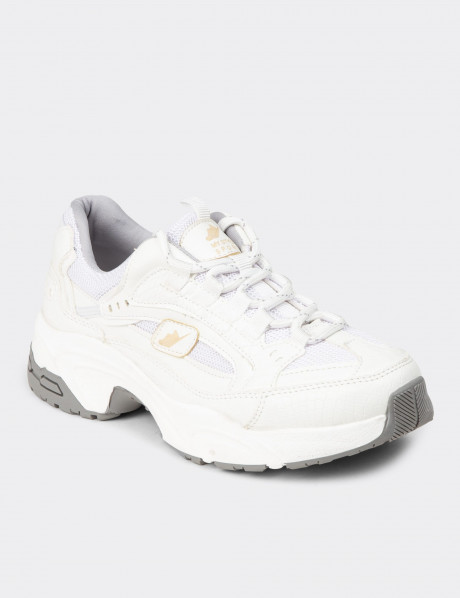 Kadın Beyaz Sneaker Ayakkabı