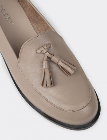 Kadın Bej Hakiki Deri Püsküllü Loafer - R2504ZBEJC01