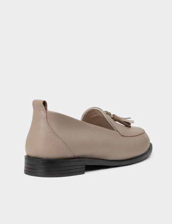 Kadın Bej Hakiki Deri Püsküllü Loafer - R2504ZBEJC01