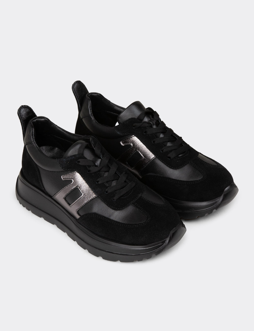Kadın Siyah Hakiki Deri Sneaker Ayakkabı - M0510ZSYHE01