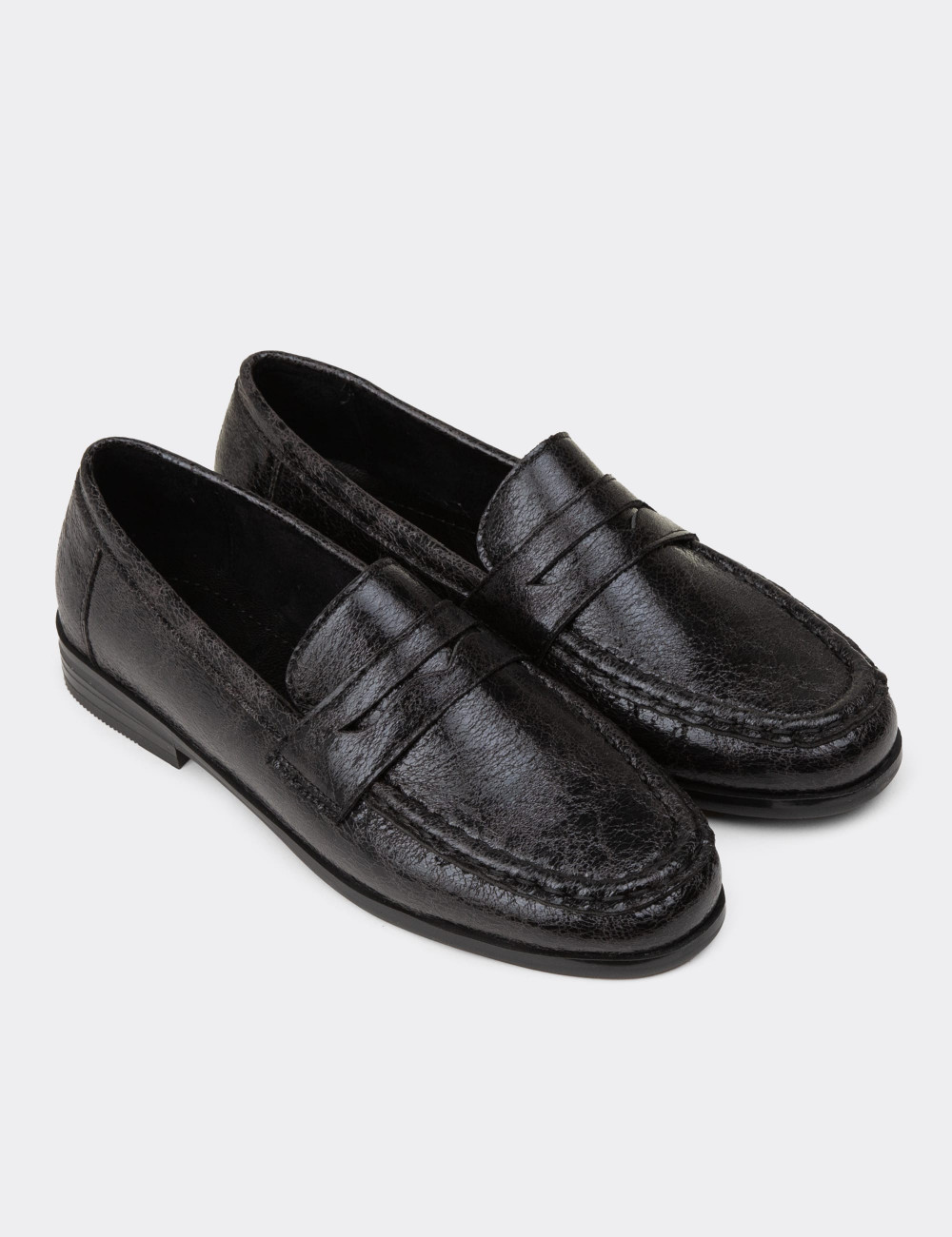 Kadın Siyah Loafer Ayakkabı - K0010ZSYHC01