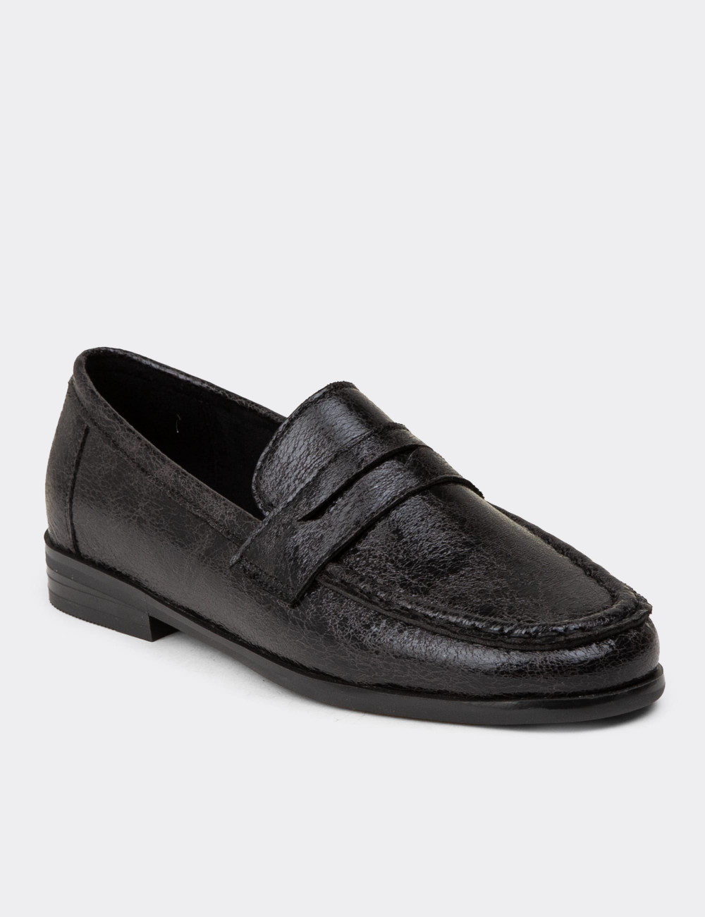 Kadın Siyah Loafer Ayakkabı - K0010ZSYHC01