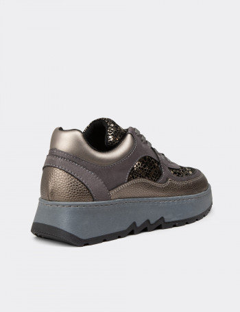 Kadın Gri Sneaker Ayakkabı - K0203ZGRIE01