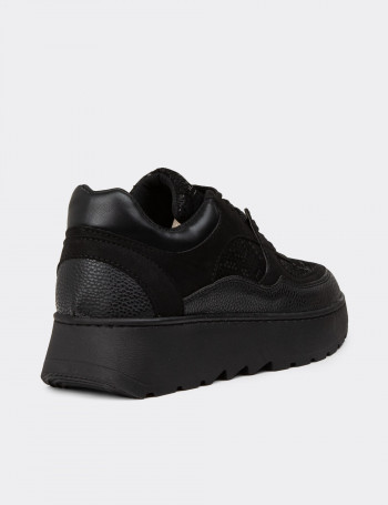 Kadın Siyah Sneaker Ayakkabı - K0203ZSYHE01