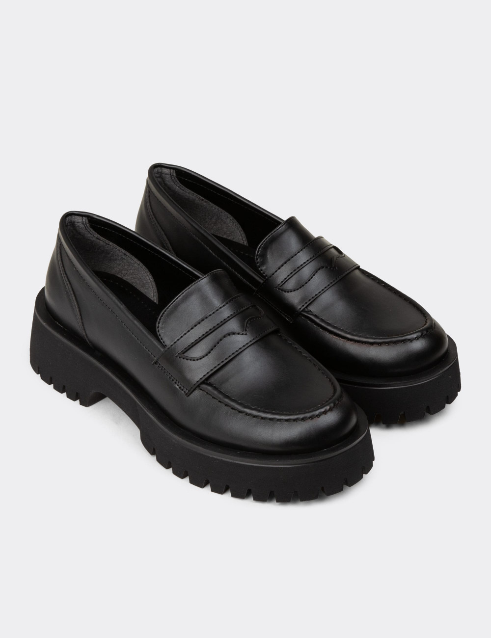 Kadın Siyah Loafer Ayakkabı - KP004ZSYHE01
