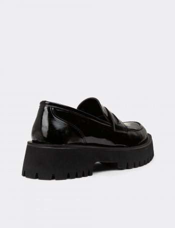 Kadın Siyah Rugan Loafer Ayakkabı - KP004ZSYHE03