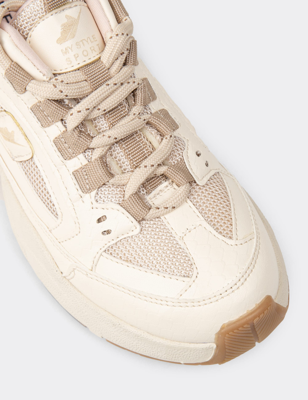 Kadın Bej Sneaker Ayakkabı - 34142ZBEJC01