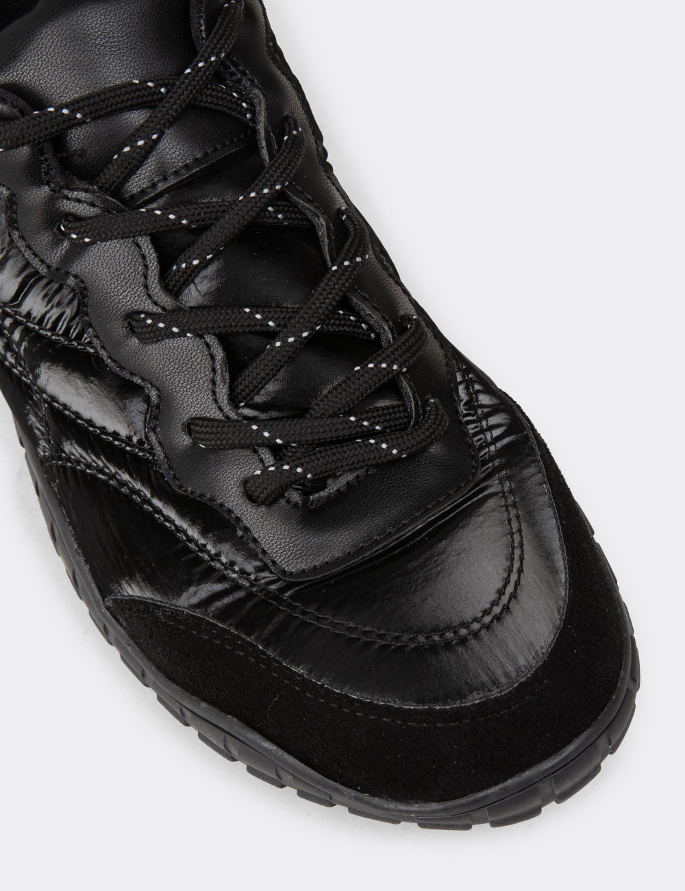 Kadın Siyah Sneaker Ayakkabı - 55157ZSYHC01