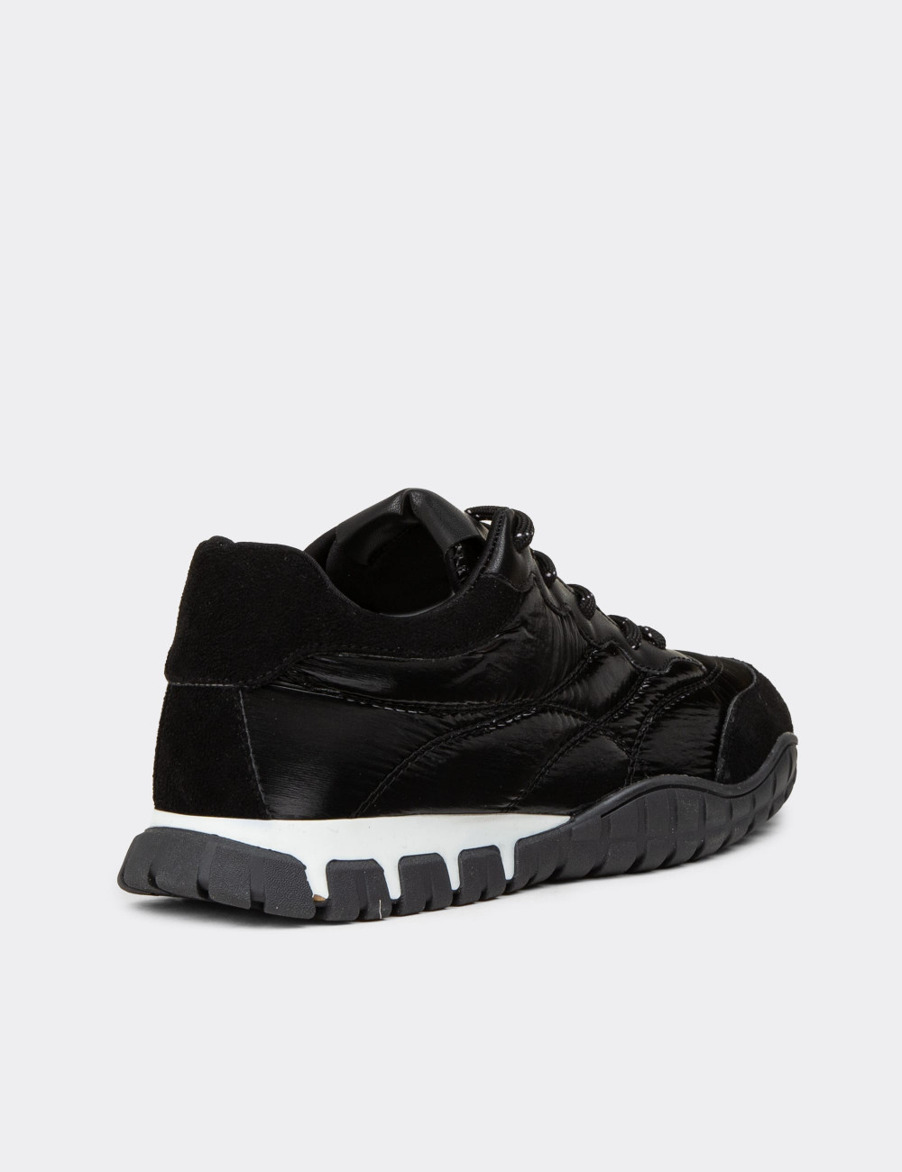 Kadın Siyah Sneaker Ayakkabı - 55157ZSYHC01