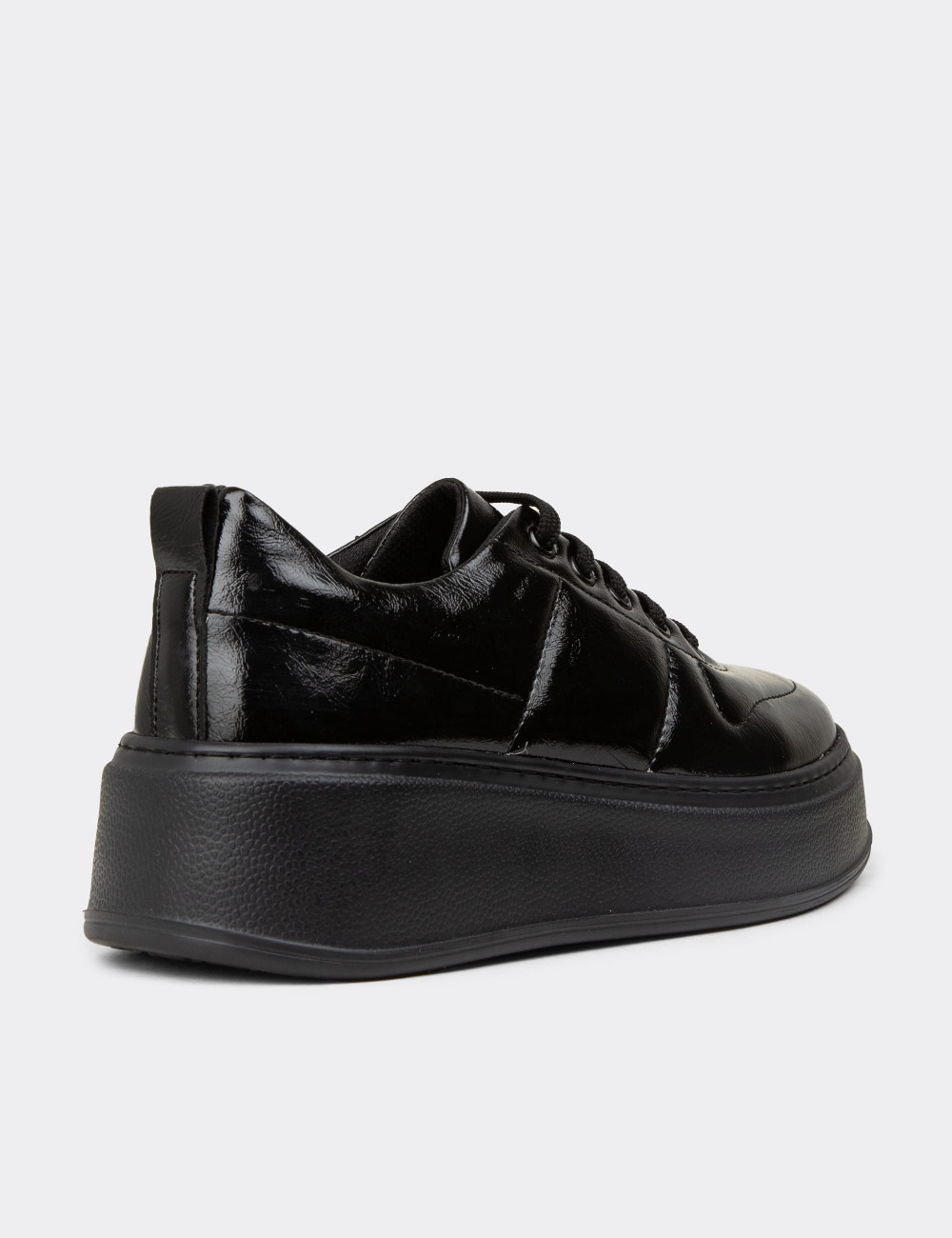 Kadın Vintage Rugan Siyah Sneaker Ayakkabı - CE483ZSYHC01