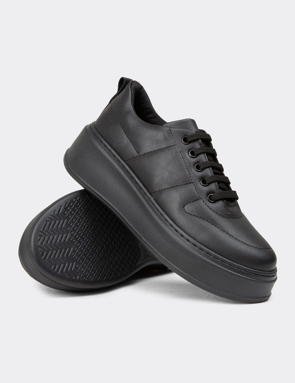 Kadın Siyah Sneaker Ayakkabı - CE483ZSYHC03