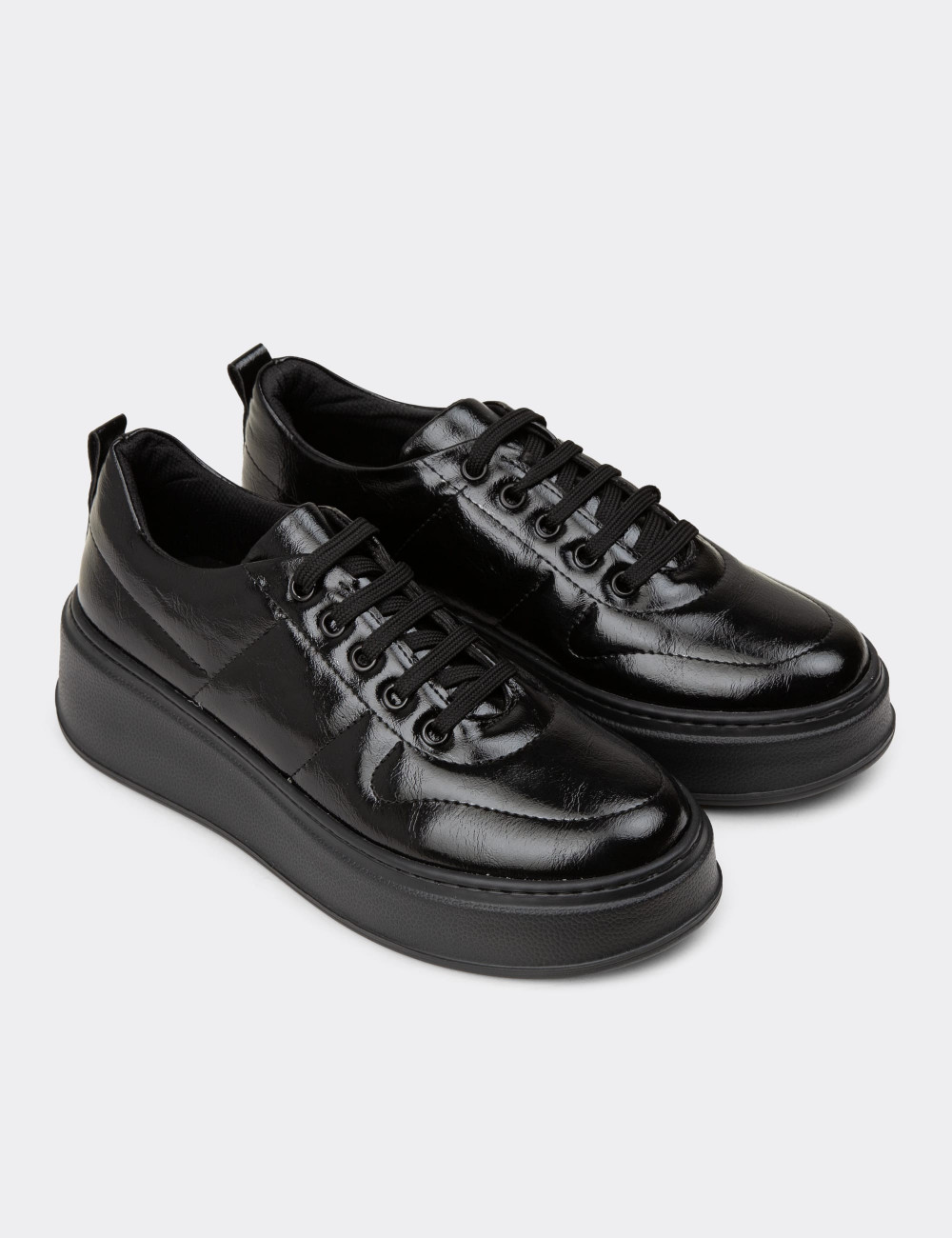 Kadın Vintage Rugan Siyah Sneaker Ayakkabı - CE483ZSYHC01