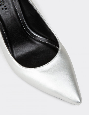 Kadın Gümüş Renkli Stiletto Topuklu Ayakkabı - P4539ZGMSM01