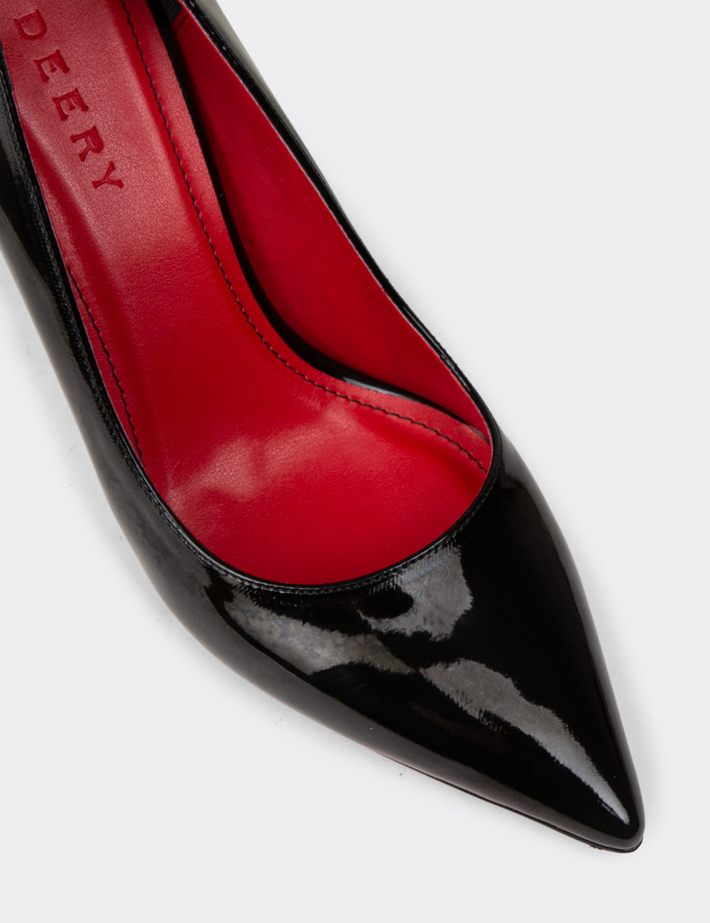 Kadın Rugan Siyah Stiletto Topuklu Ayakkabı - P4539ZSYHM01