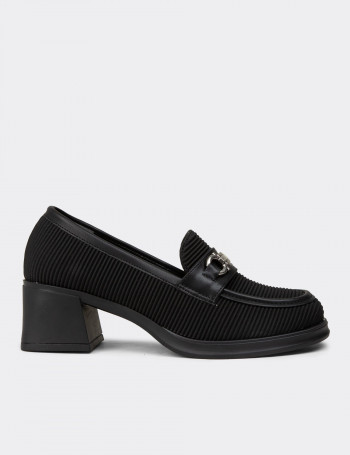 Kadın Siyah Topuklu Loafer Ayakkabı