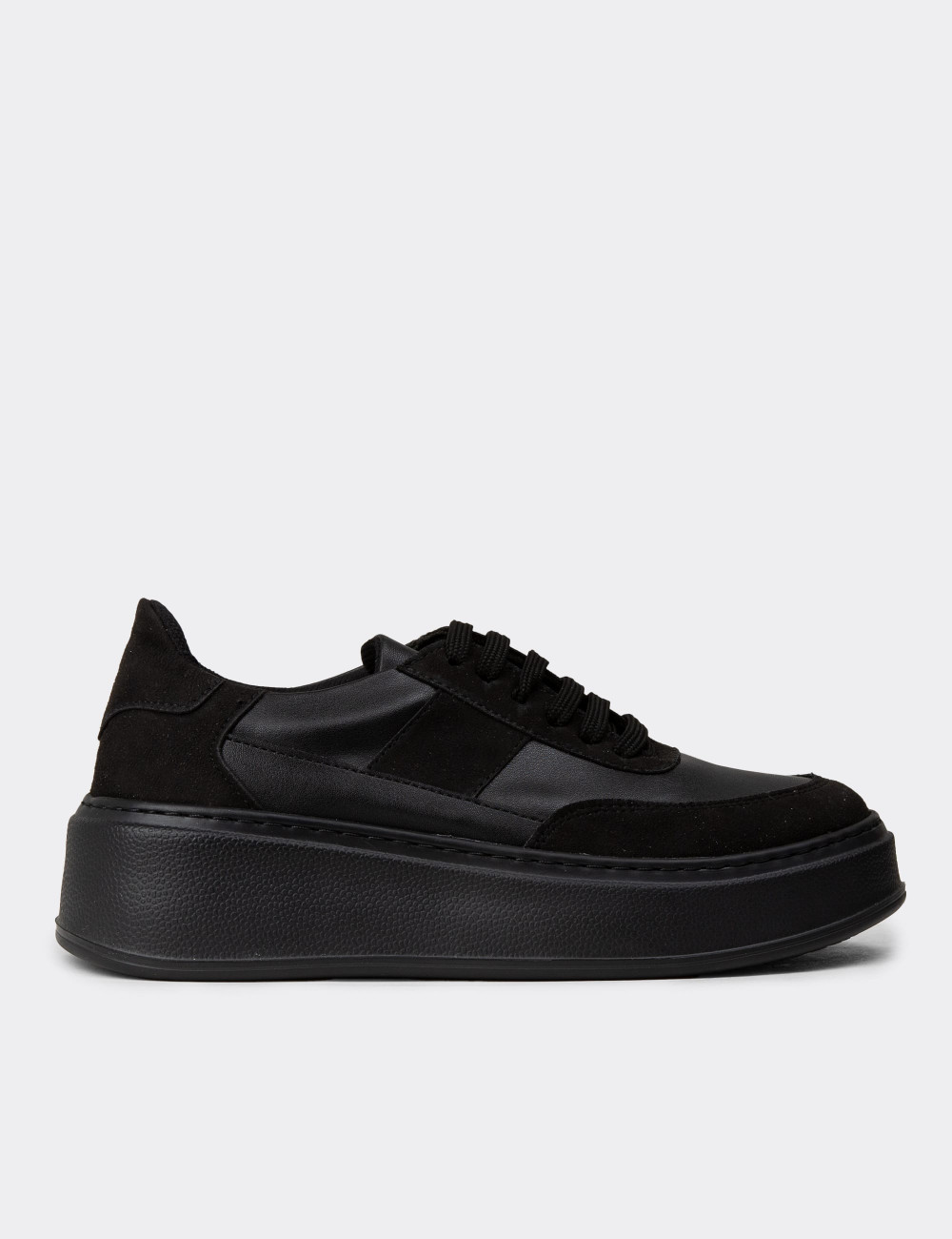 Kadın Siyah Sneaker Ayakkabı - CE488ZSYHC01