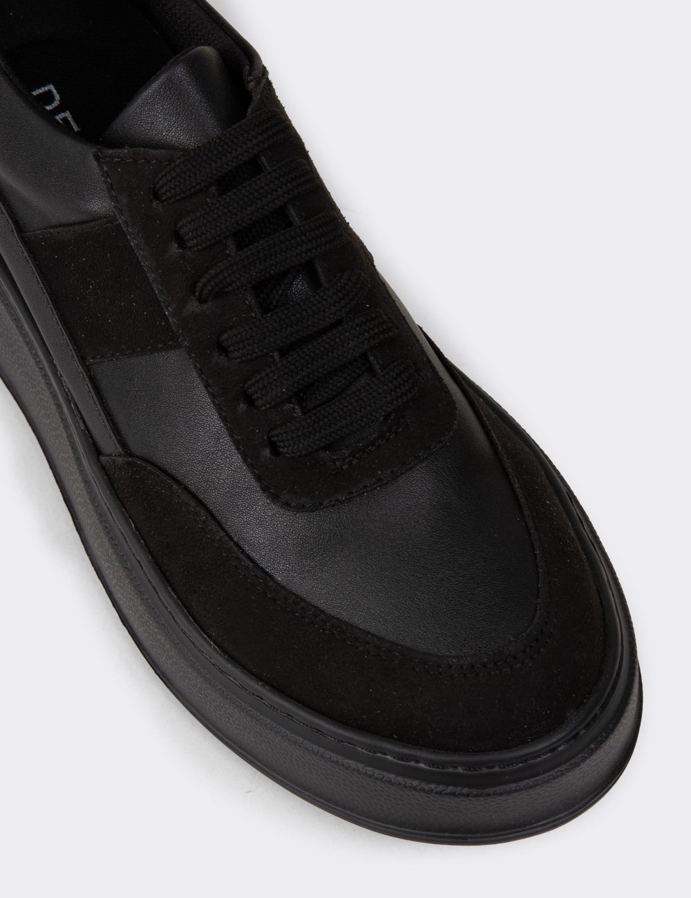 Kadın Siyah Sneaker Ayakkabı - CE488ZSYHC01