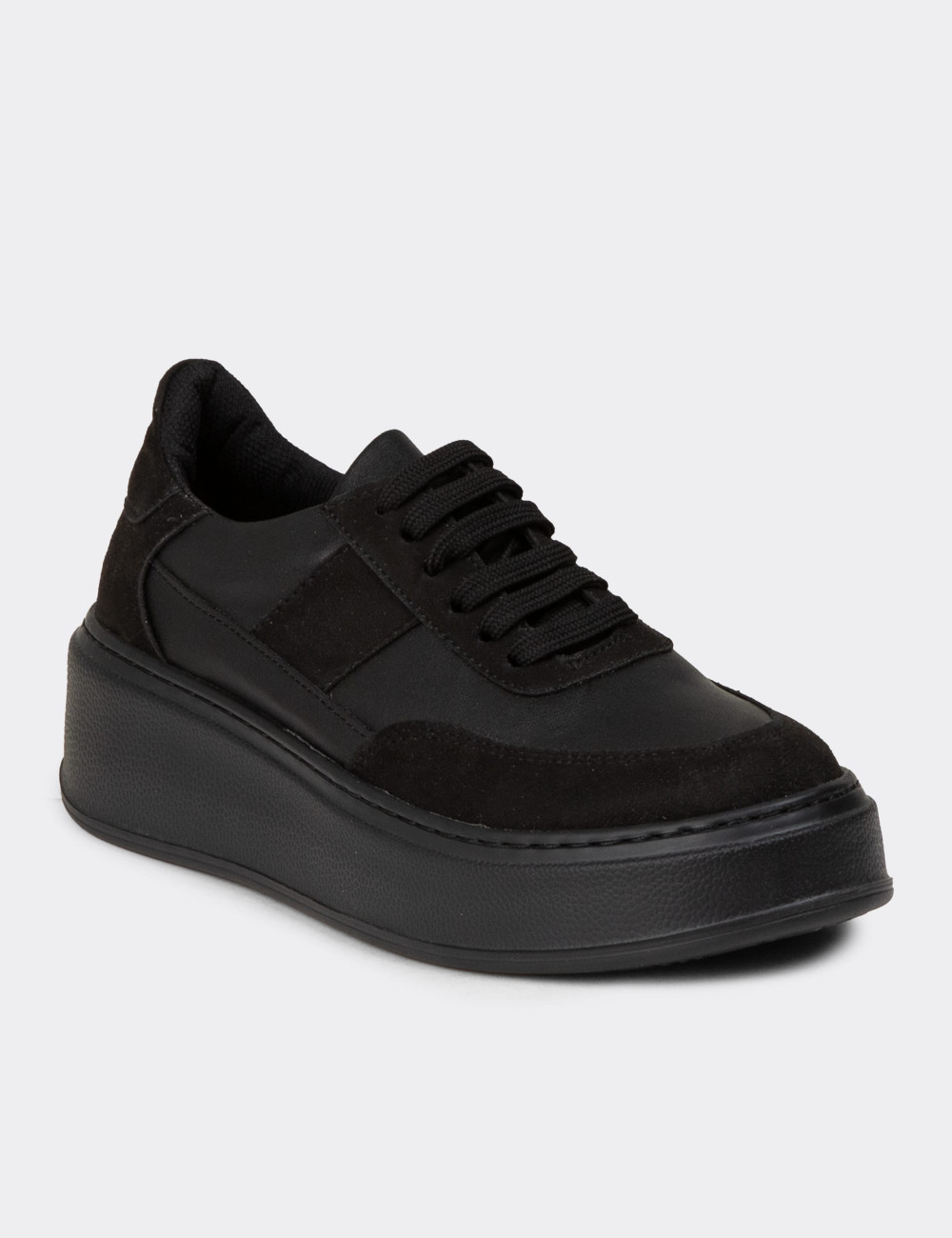 Kadın Siyah Sneaker Ayakkabı - CE488ZSYHC01