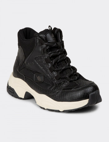 Kadın Siyah Sneaker Bot