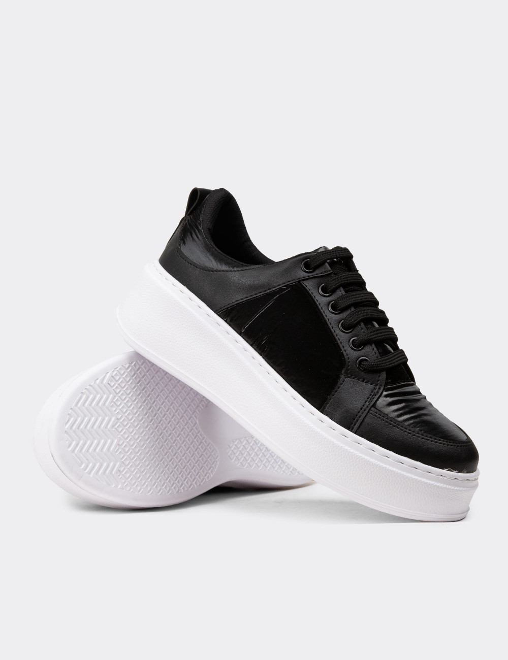 Kadın Siyah Sneaker Ayakkabı - CE491ZSYHC03