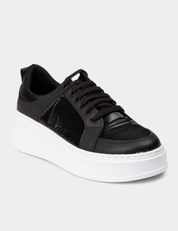 Kadın Siyah Sneaker Ayakkabı
