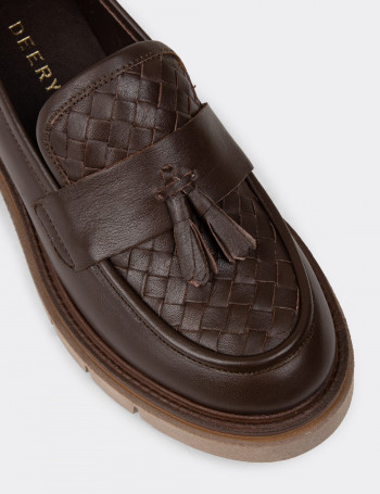 Kadın Hakiki Deri Kahverengi Püsküllü Loafer - F2267ZKHVE01