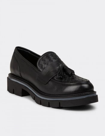 Kadın Hakiki Deri Siyah Püsküllü Loafer
