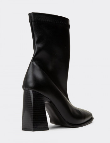 Kadın Siyah Fermuarlı Topuklu Bot - H1503ZSYHC01