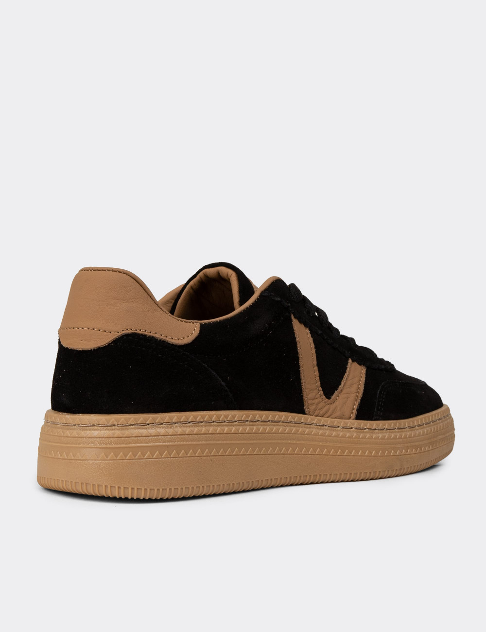 Kadın Hakiki Süet Siyah Sneaker Ayakkabı - N0170ZSYHC01