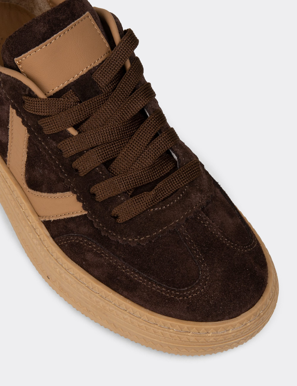 Kadın Hakiki Süet Kahverengi Sneaker Ayakkabı - N0170ZKHVC01