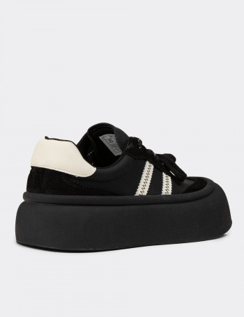 Kadın Siyah Sneaker Ayakkabı - E8004ZSYHC01