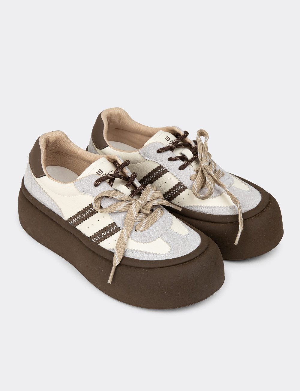 Kadın Bej Sneaker Ayakkabı - E8004ZBEJC01