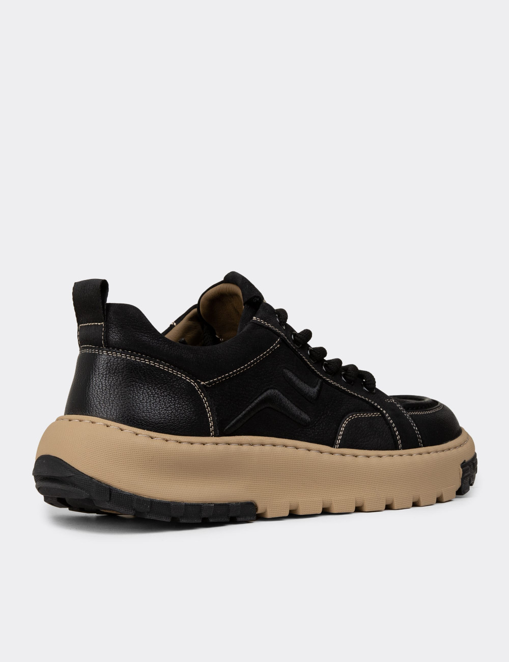 Erkek Hakiki Nubuk Siyah Sneaker Ayakkabı - 25552MSYHC01