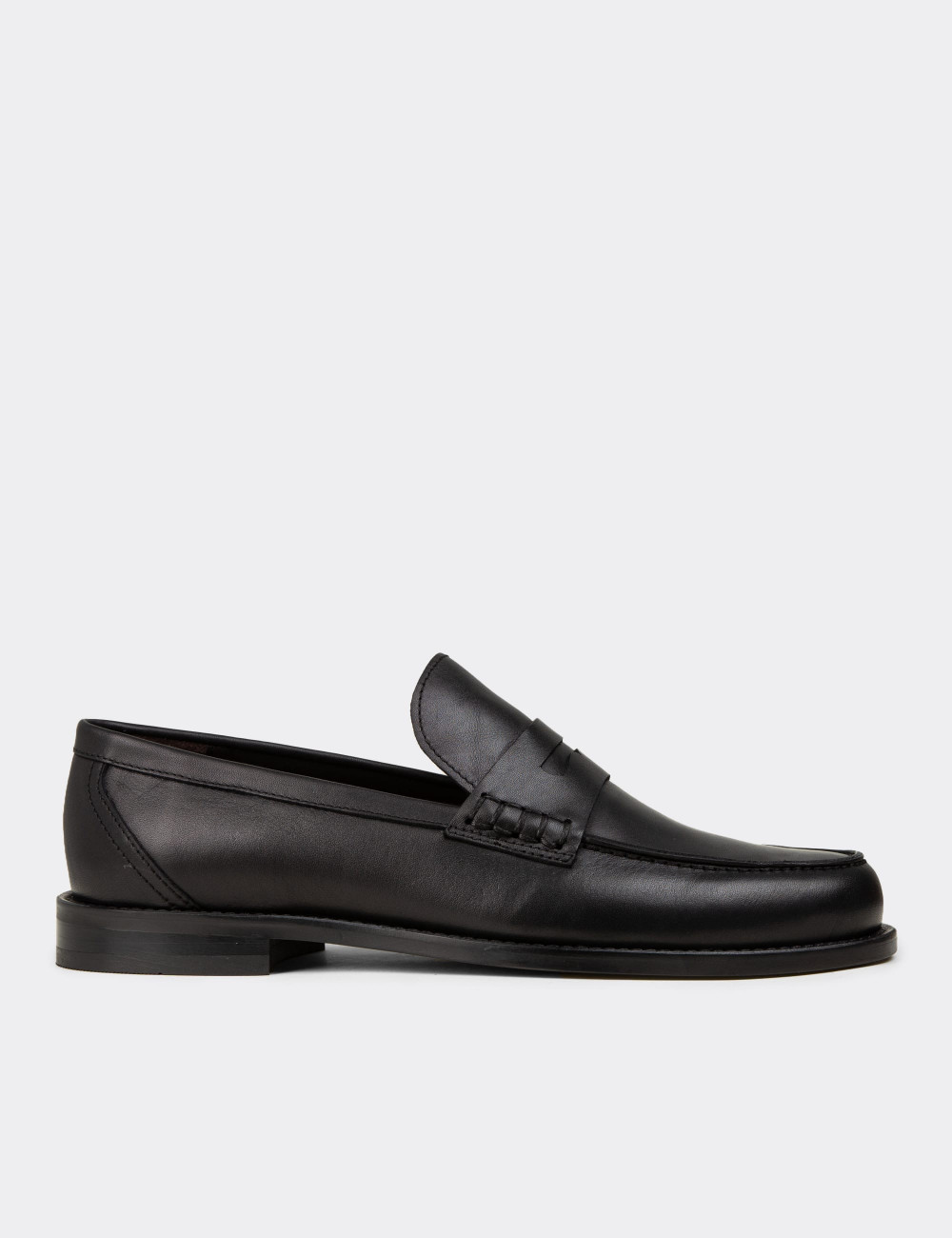 Hakiki Deri Siyah Loafer Erkek Ayakkabı - 01538MSYHM02